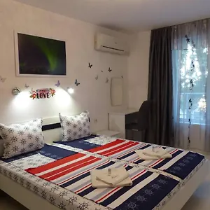 Apartament Holiday , Бургас Болгария